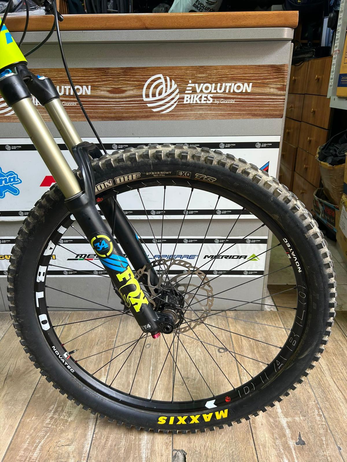 LaPierre Spicy 327 Velikost M - Použitá