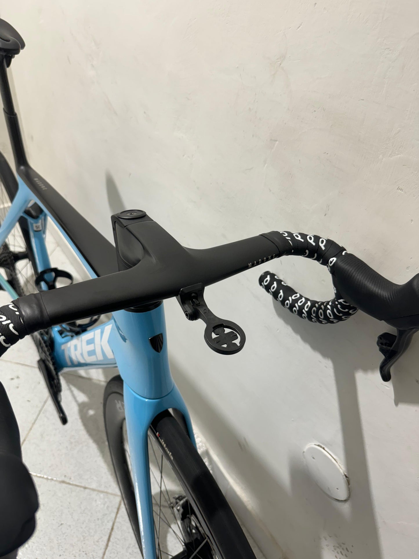 Trek Madone SLR 9 AXS Gen 7 koko 56 - käytetty