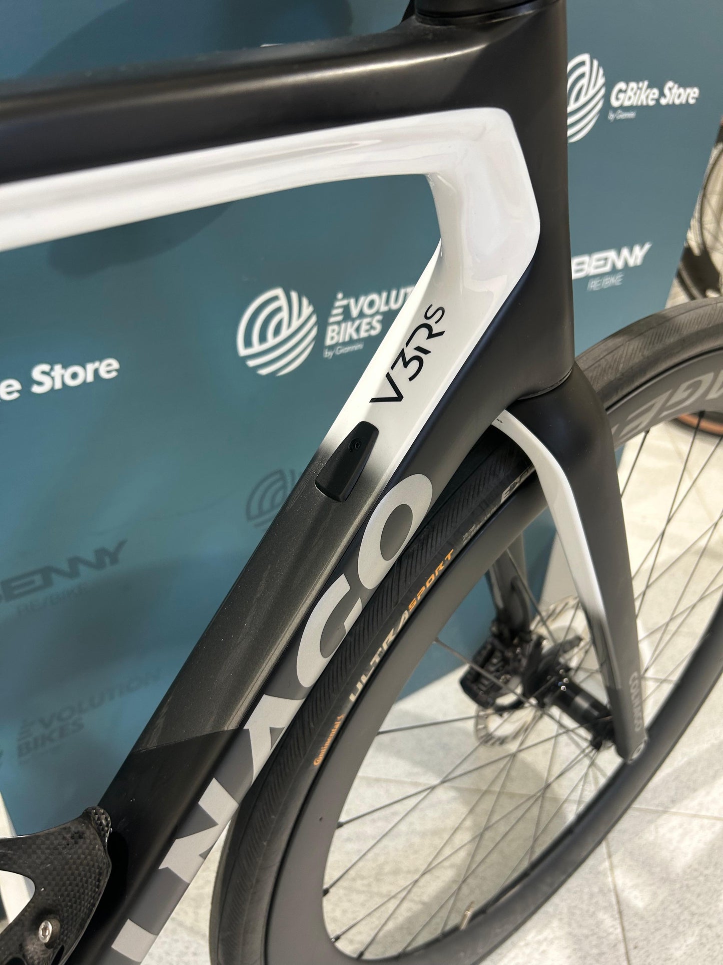 Colnago V3RS Size 52s - Used