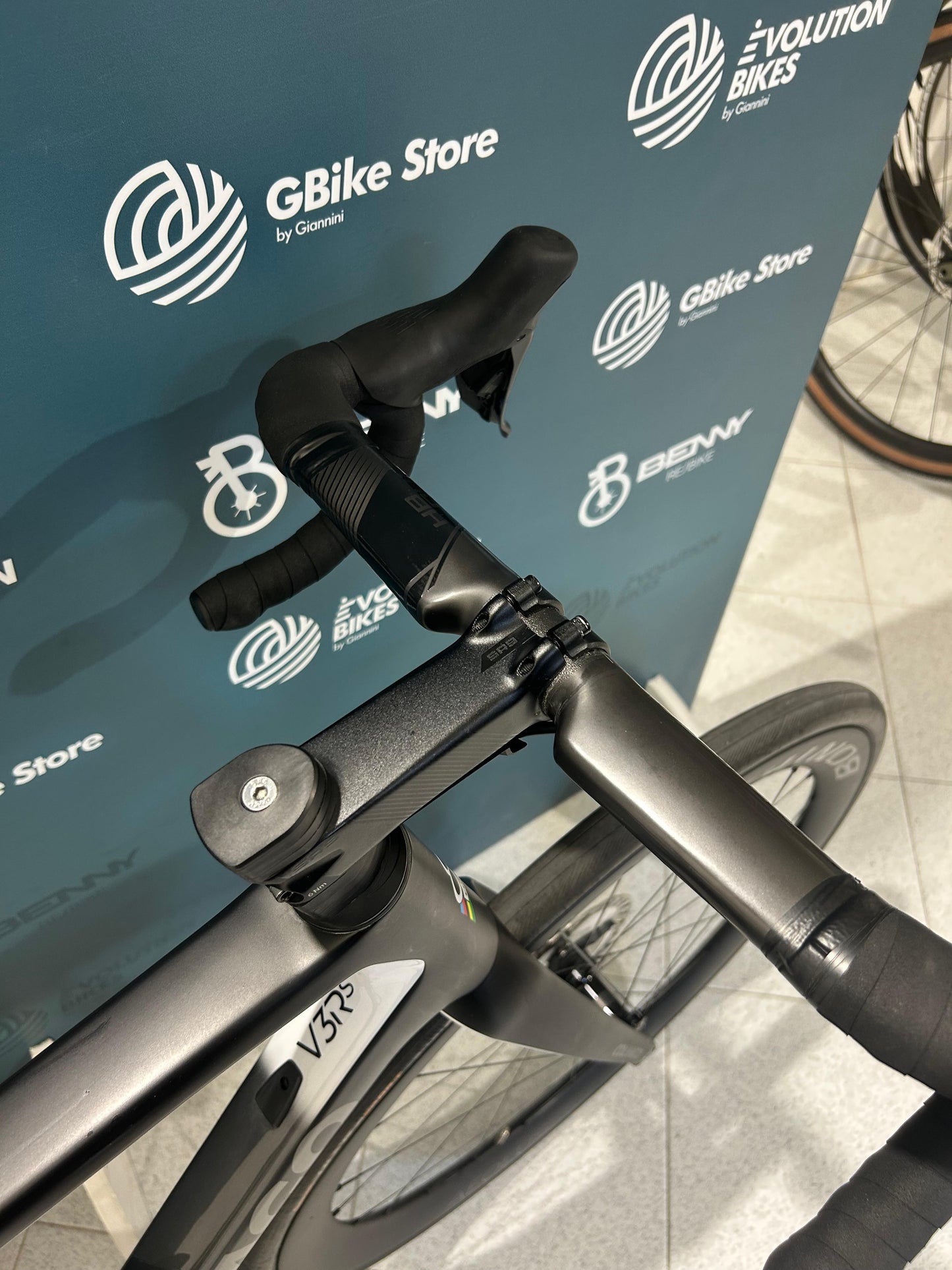 Colnago V3RS Size 52s - Used