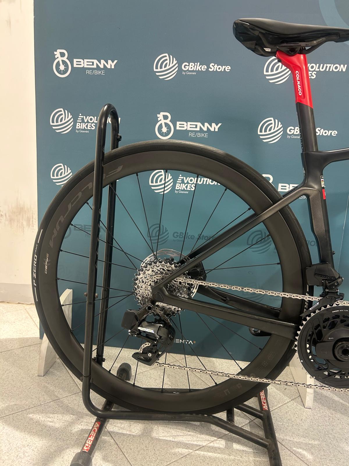 Colnago V4RS VAE Emirate Größe 420