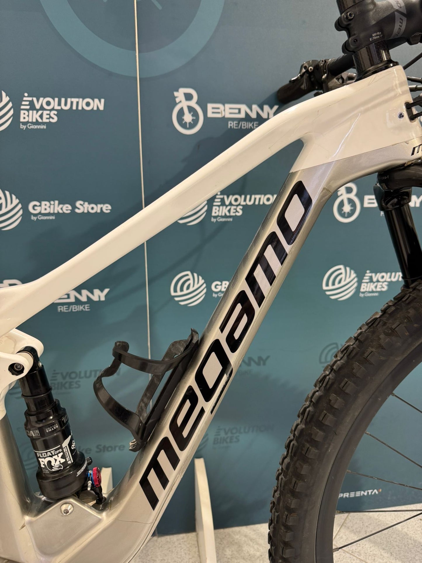 Megamo Track Size S - Used