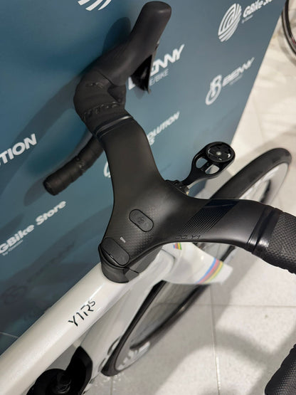 Colnago Y1Rs Dura Ace Di2 Enve SES 4.5 Size XS - Demos