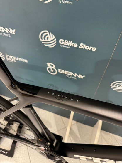 Trek Madone SL 6 8 stycznia 2025 r. Rozmiar ML – wersja demonstracyjna