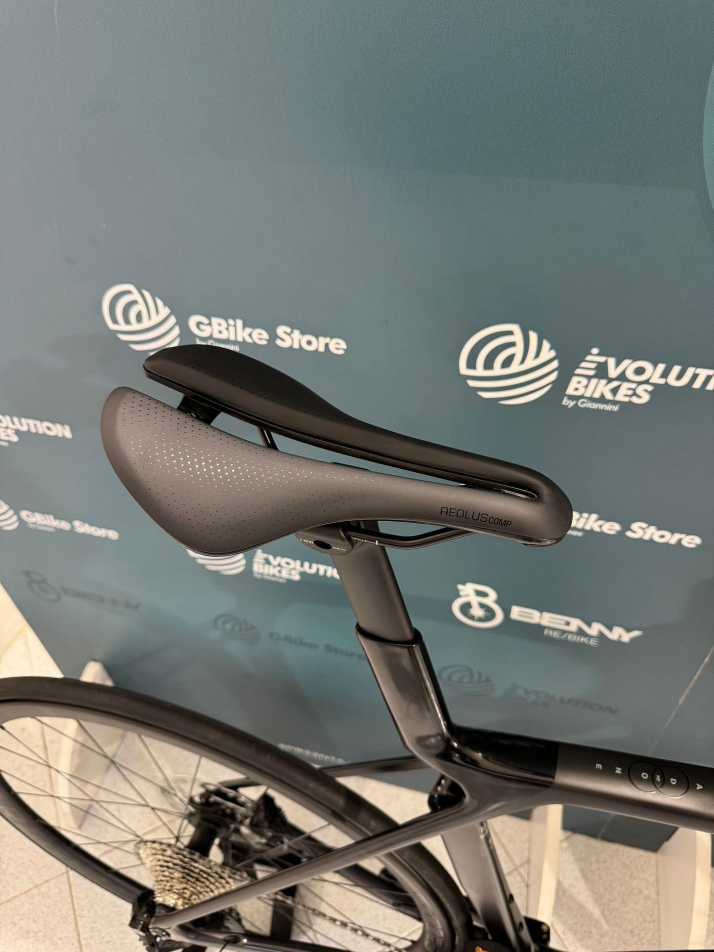 Trek Madone SL 6 8 stycznia 2025 r. Rozmiar ML – wersja demonstracyjna