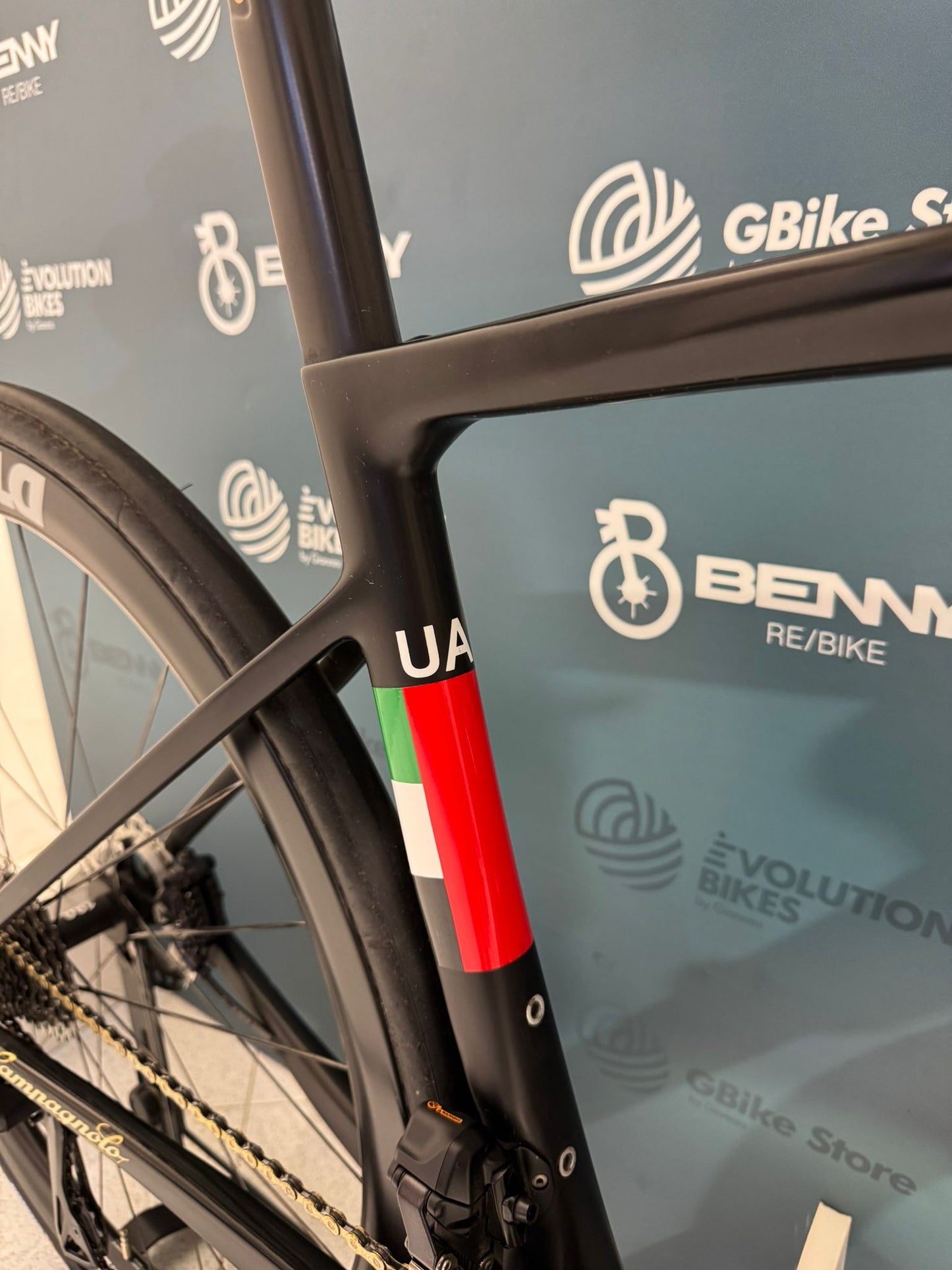 Colnago V3RS ZEA Emirates Team, rozmiar 45S – używany