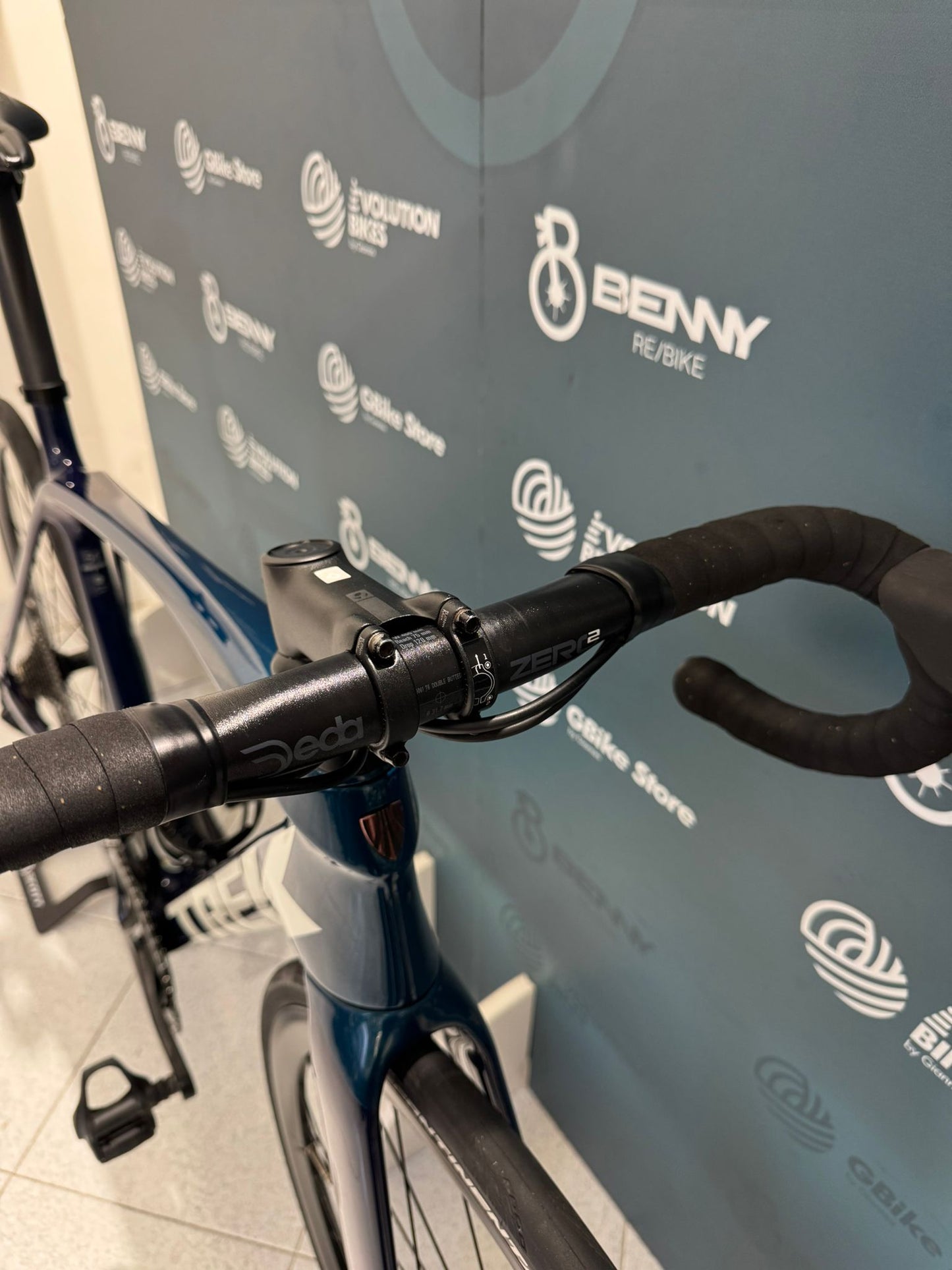 Trek Émonda SL 5 Disco Tamaño 54 - Usado