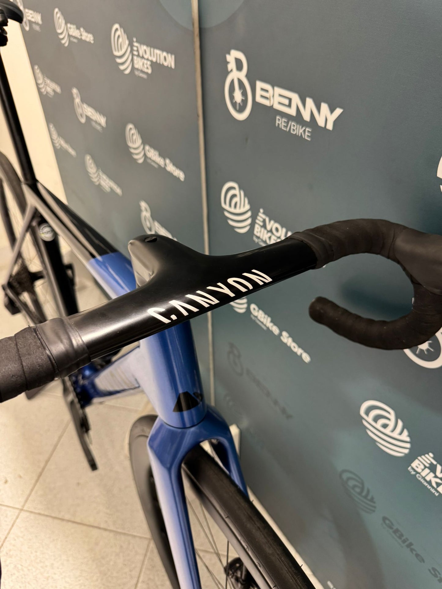 Canyon Ultimate CF SL 8 Aero Size S - Used