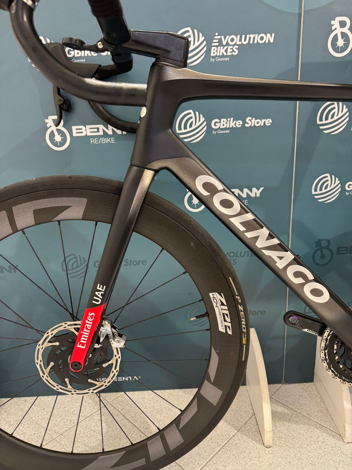 Colnago V4Rs AXS Zjednoczone Emiraty Arabskie, rozmiar 510 - Używane