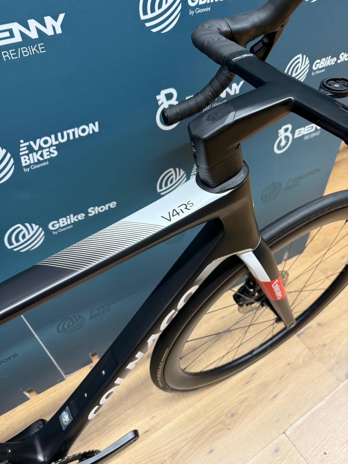 Colnago V4rs UAE Emirates Size 510 - Used