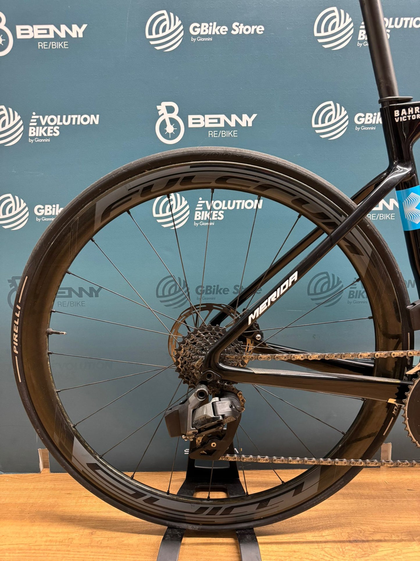 Escultura Mérida Bahréin Tamaño Victorioso S - Usado