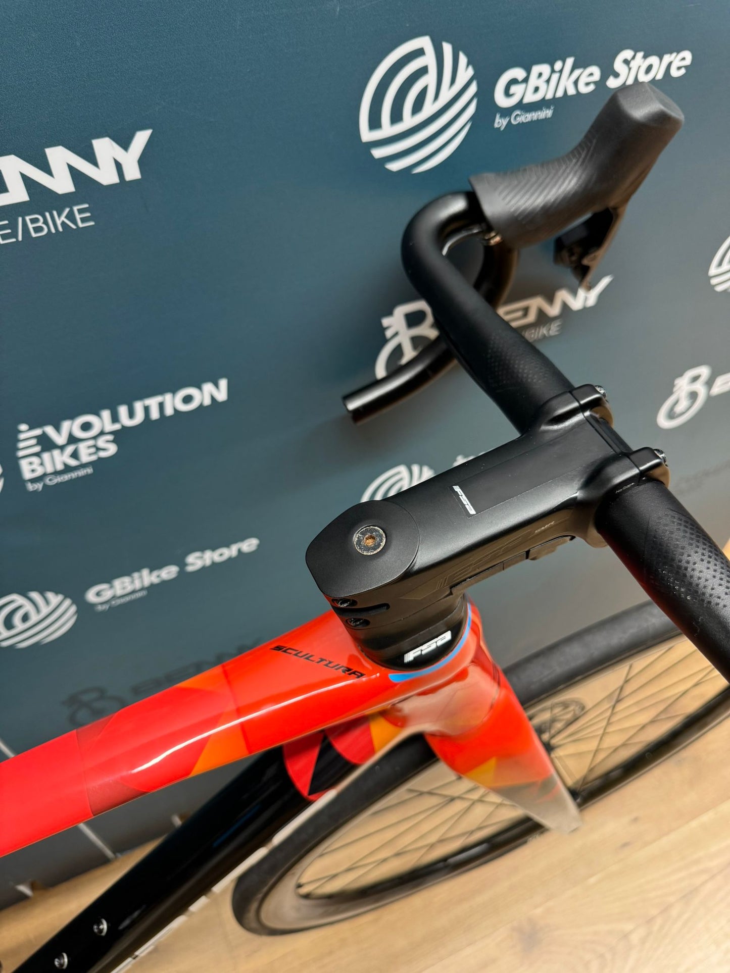 Escultura Mérida Bahréin Tamaño Victorioso S - Usado