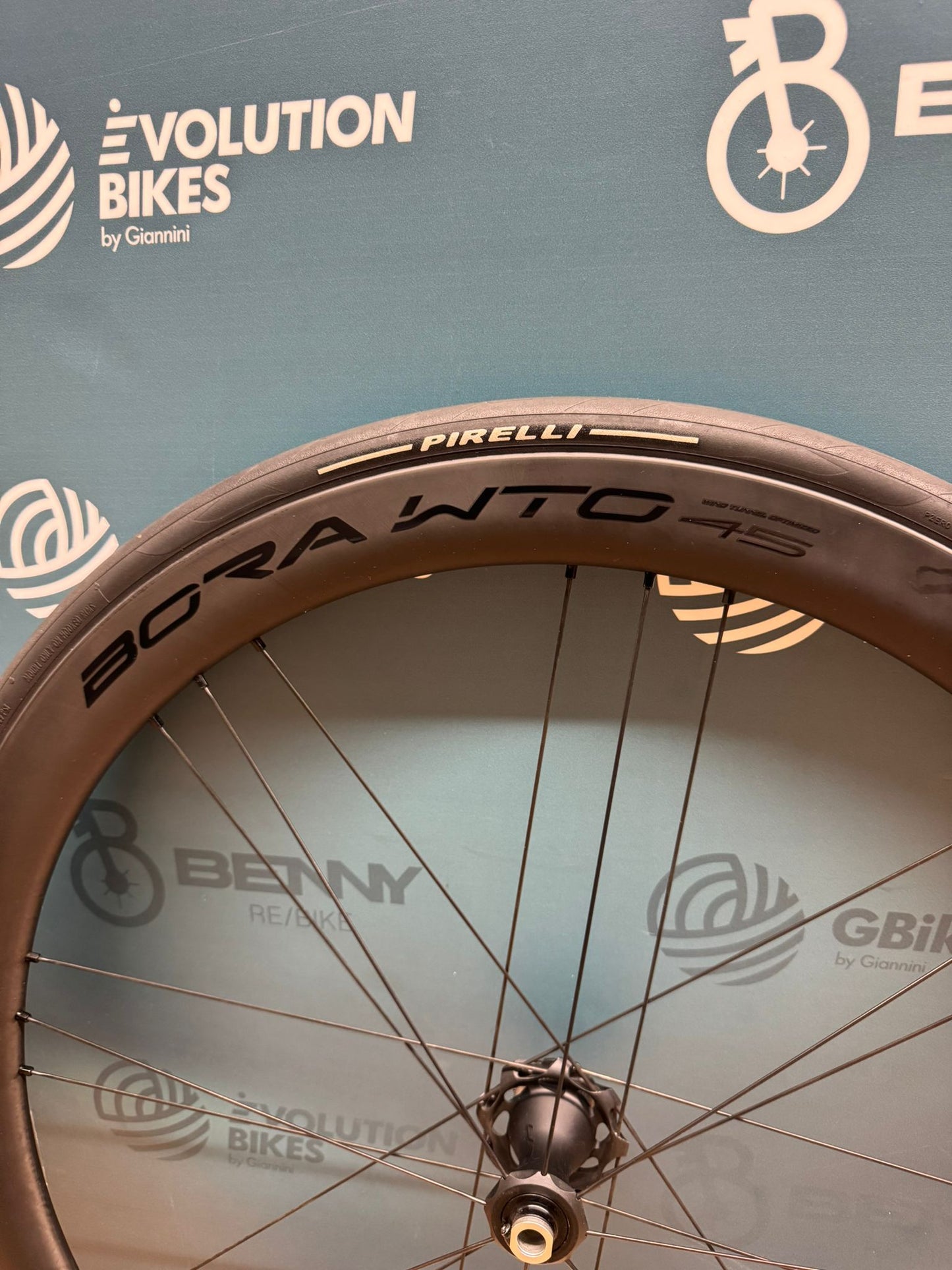 Koła Campagnolo Bora WTO 45 DB - Demo