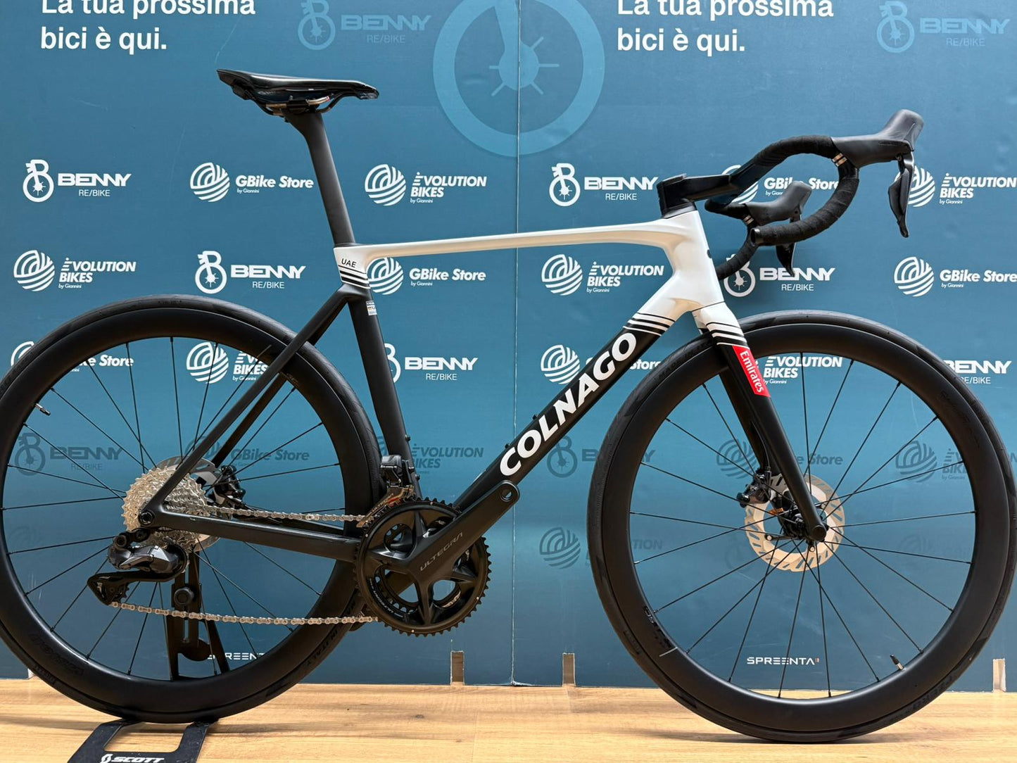 Colnago V5RS Ultegra Di2 R8170 SC45 Tamaño 510 - Demostración
