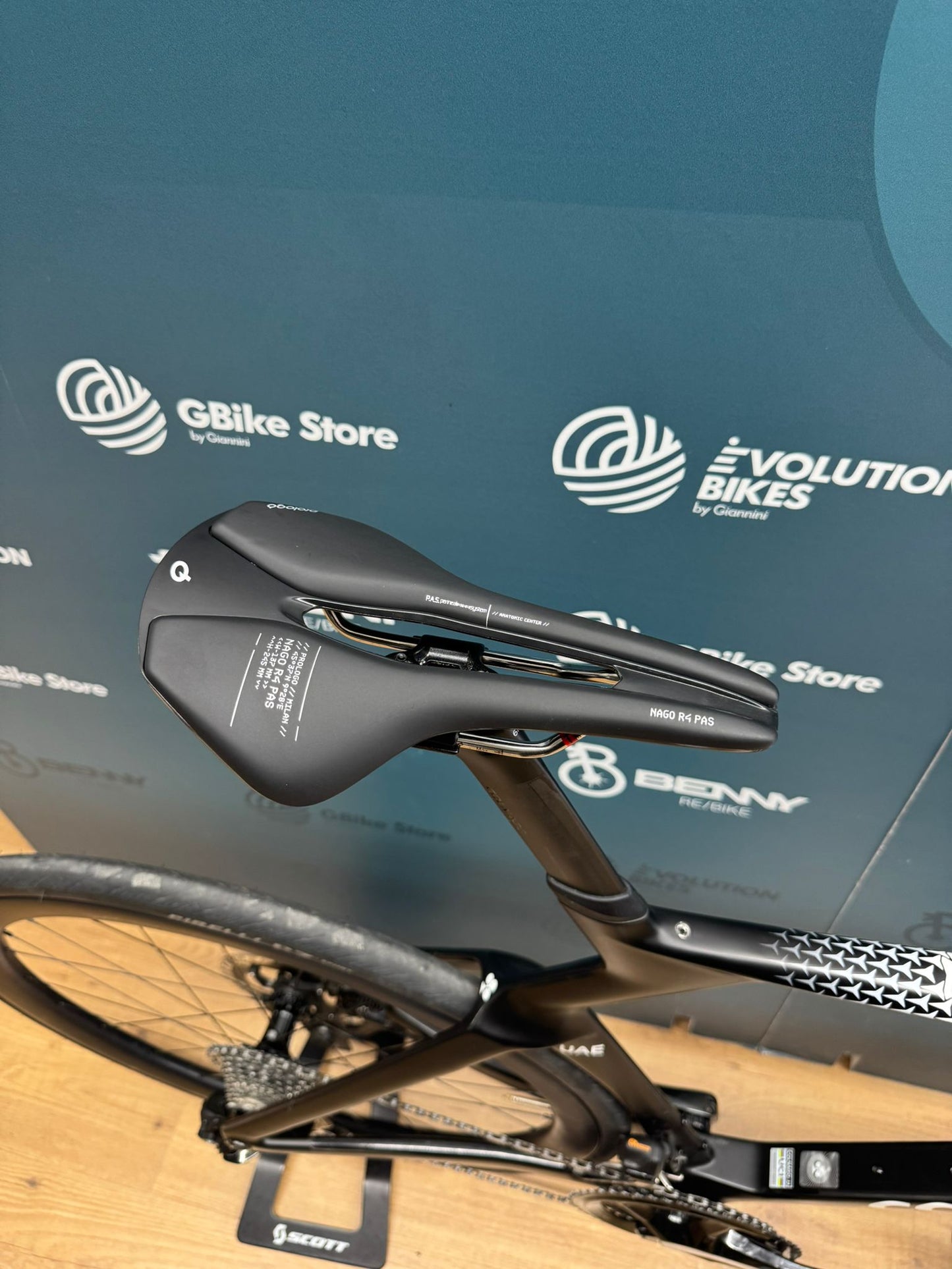 Colnago Y1Rs Dura-Ace Di2 Vision SC45 UAE Size M - Used