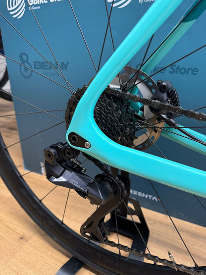 Bianchi Infinito Disc Ultegra Di2 12v Tamaño 53 - Usado