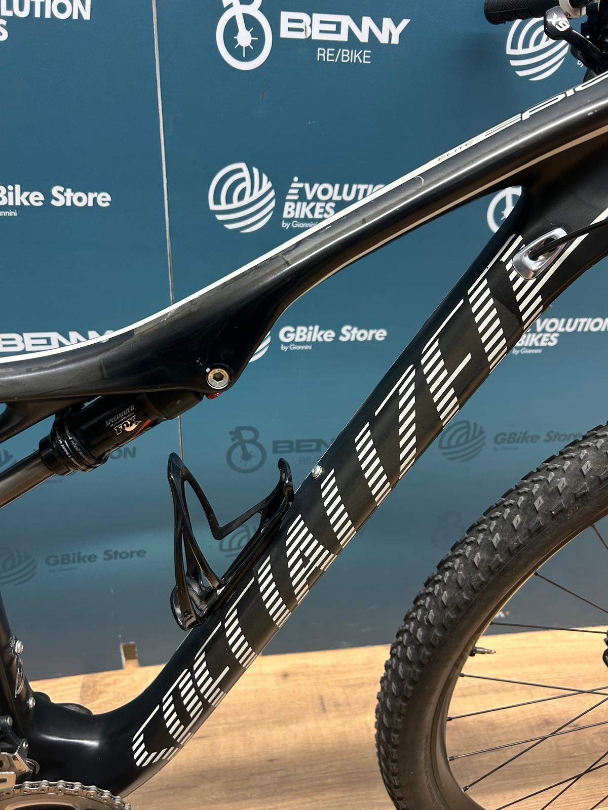 Specjalistyczny epicki rozmiar elitarny M - Używany