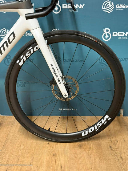 Megamo Raise corta M - Usado