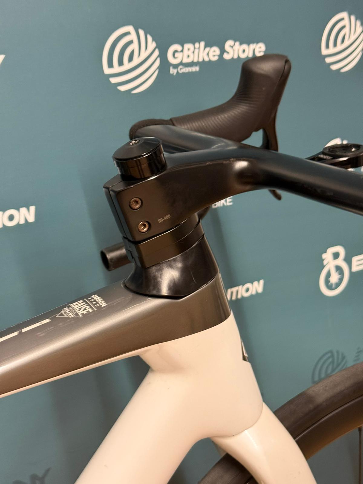 Megamo Raise corta M - Usado