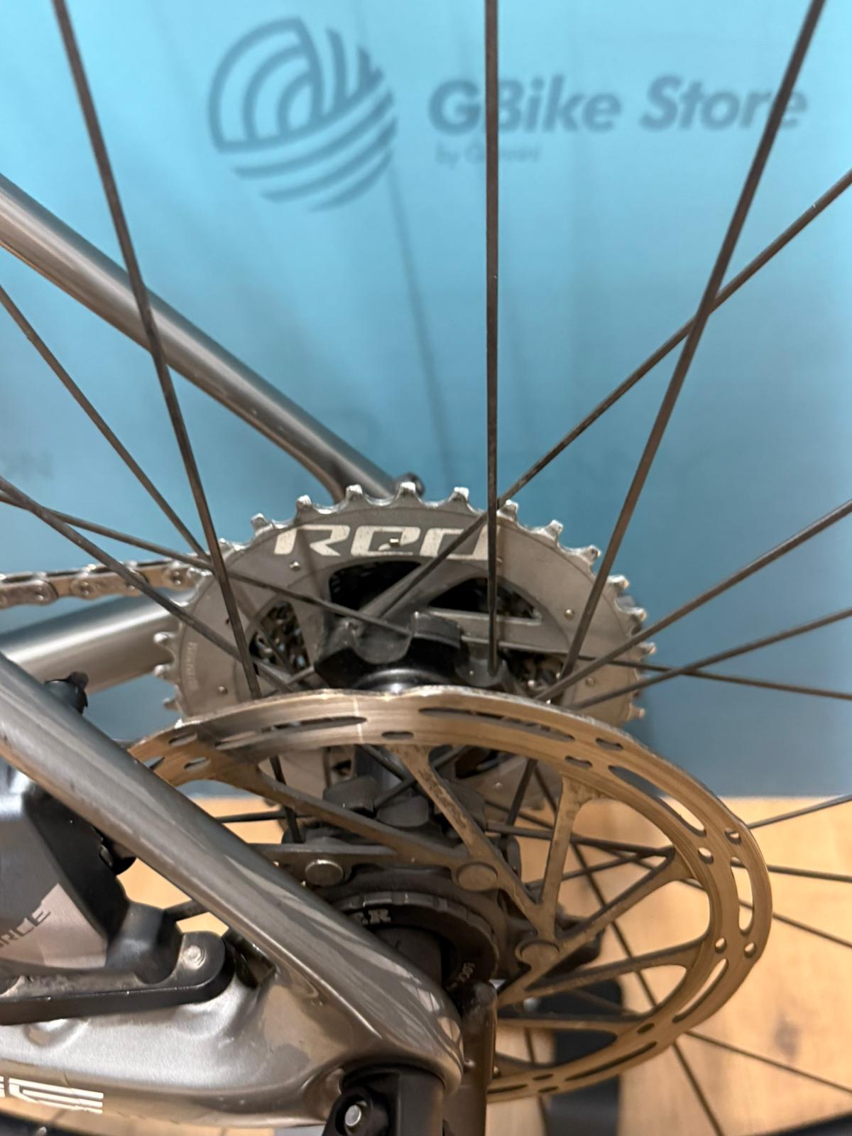 Megamo Raise corta M - Usado