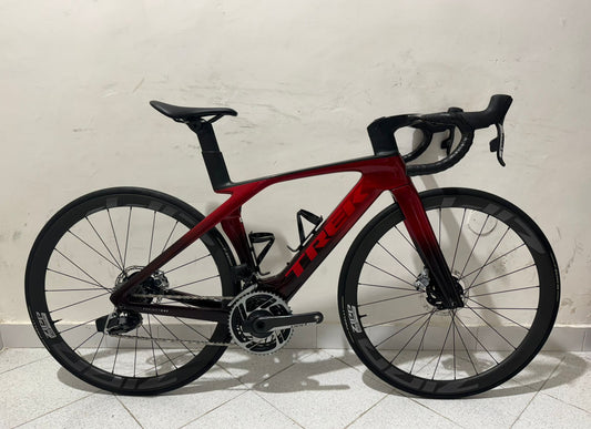 Trek Madone SLR 9 AXS Gen 7 Tamanho 50 - Usado