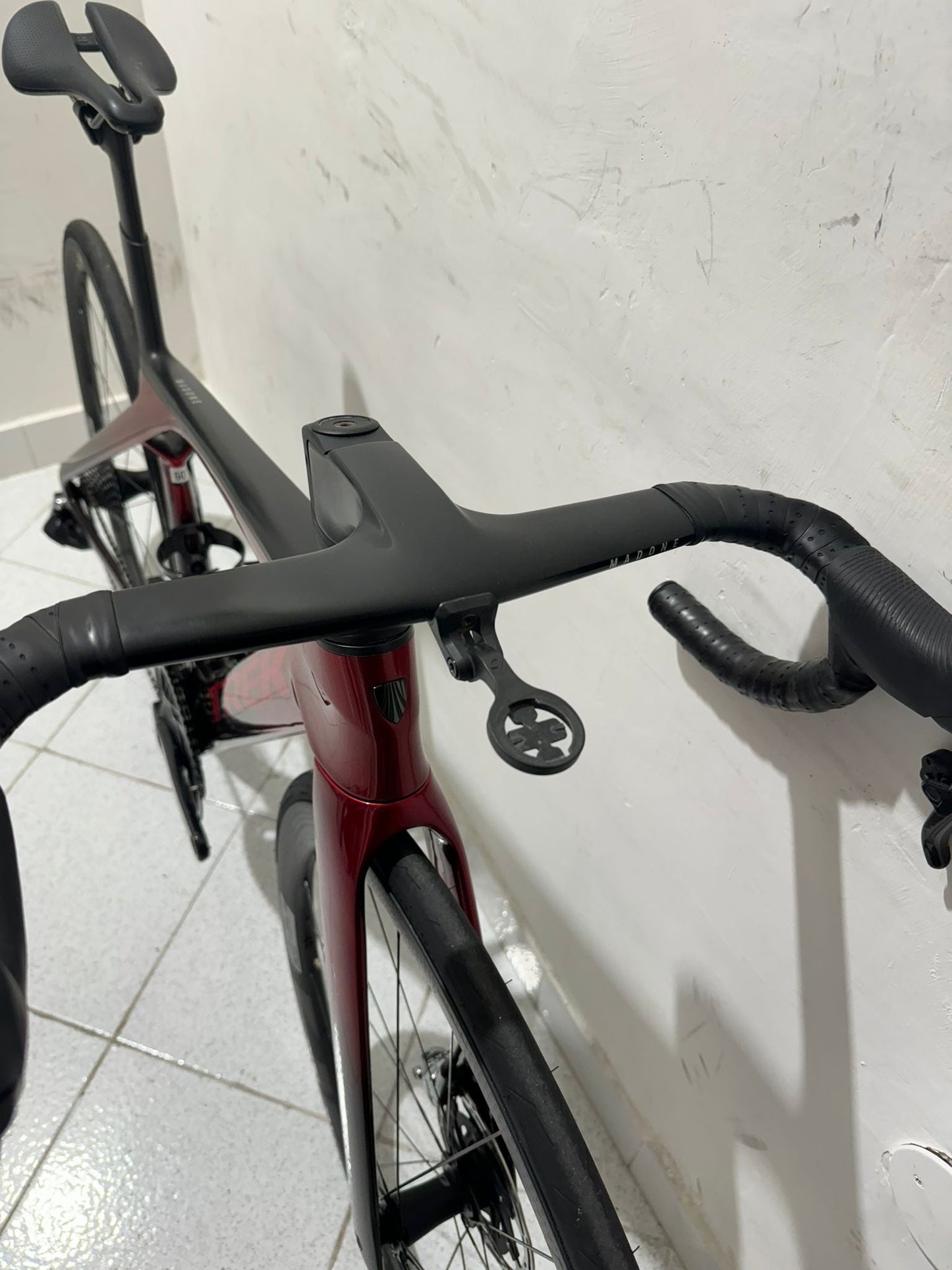 Trek Madone SLR 9 AXS Gen 7 koko 50 - käytetty