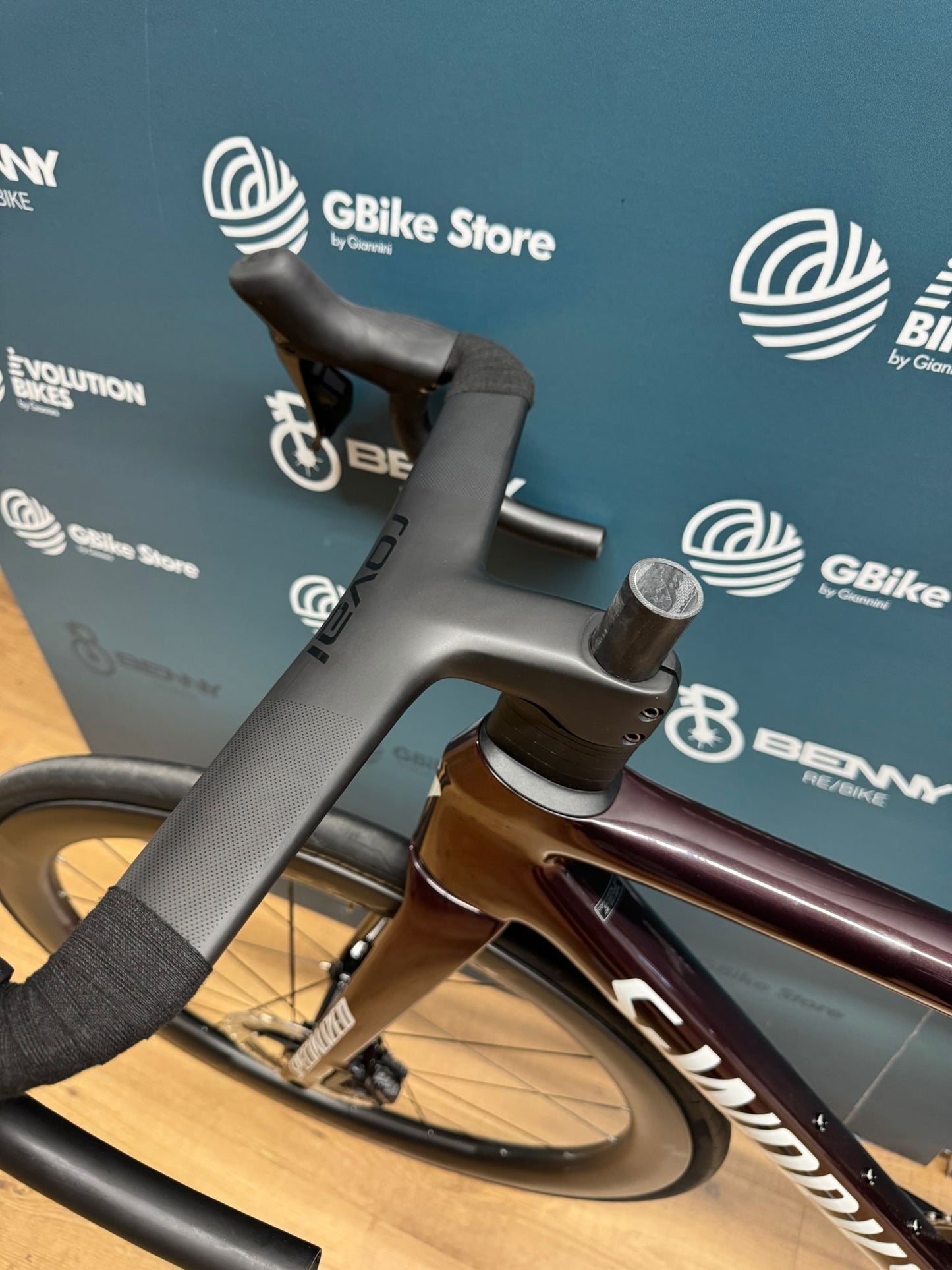 S-Works SL8 Tarmac Dura-Ace Di2 12v Größe 52 - Demotest