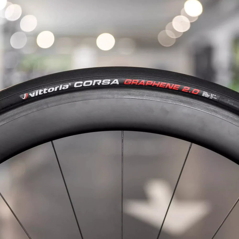 Toptone Vittoria Corsa Grafen 2.0 typu lampy
