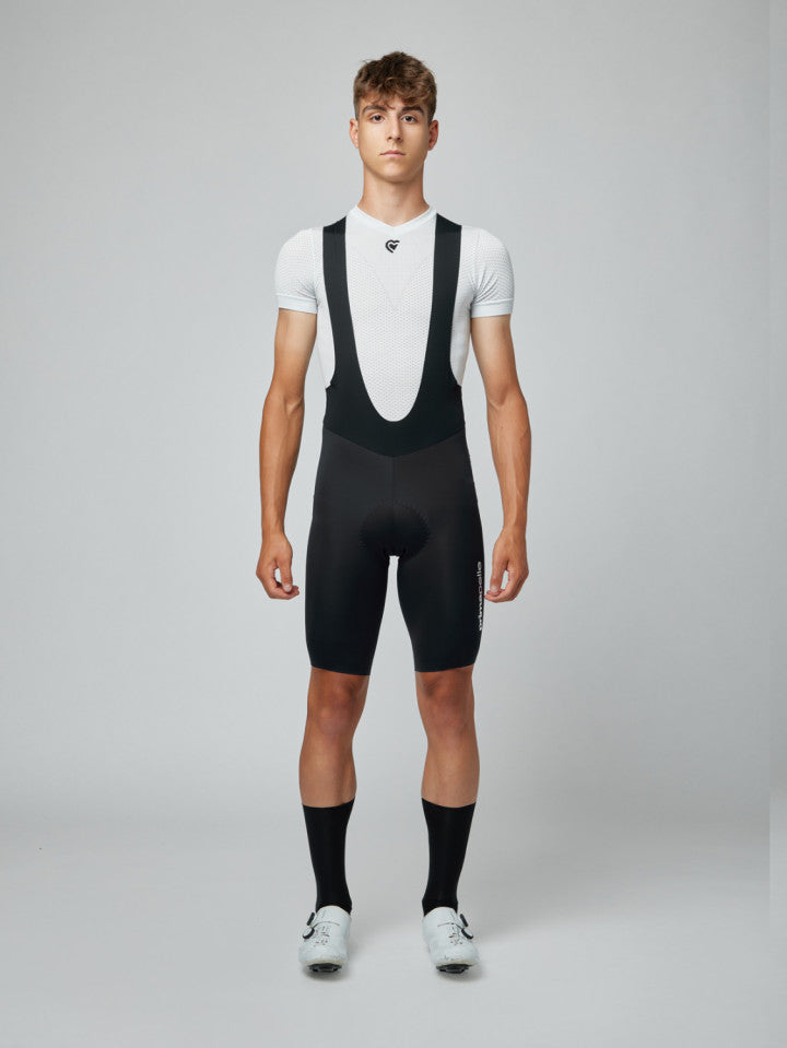 Short winter shorts pissei first skin 2026