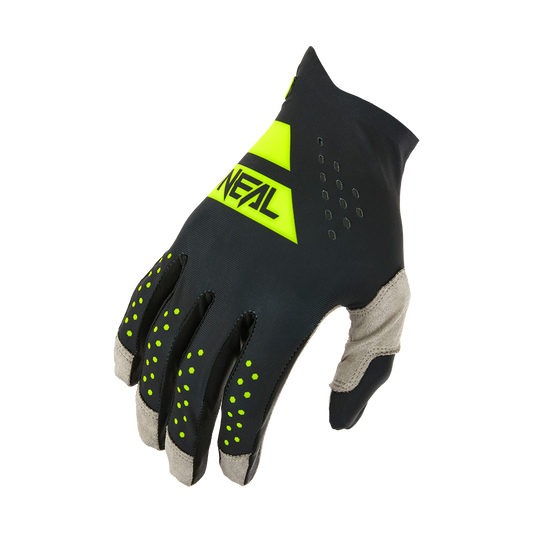 Pin o'neal, poślizgnął się na rękawiczkach